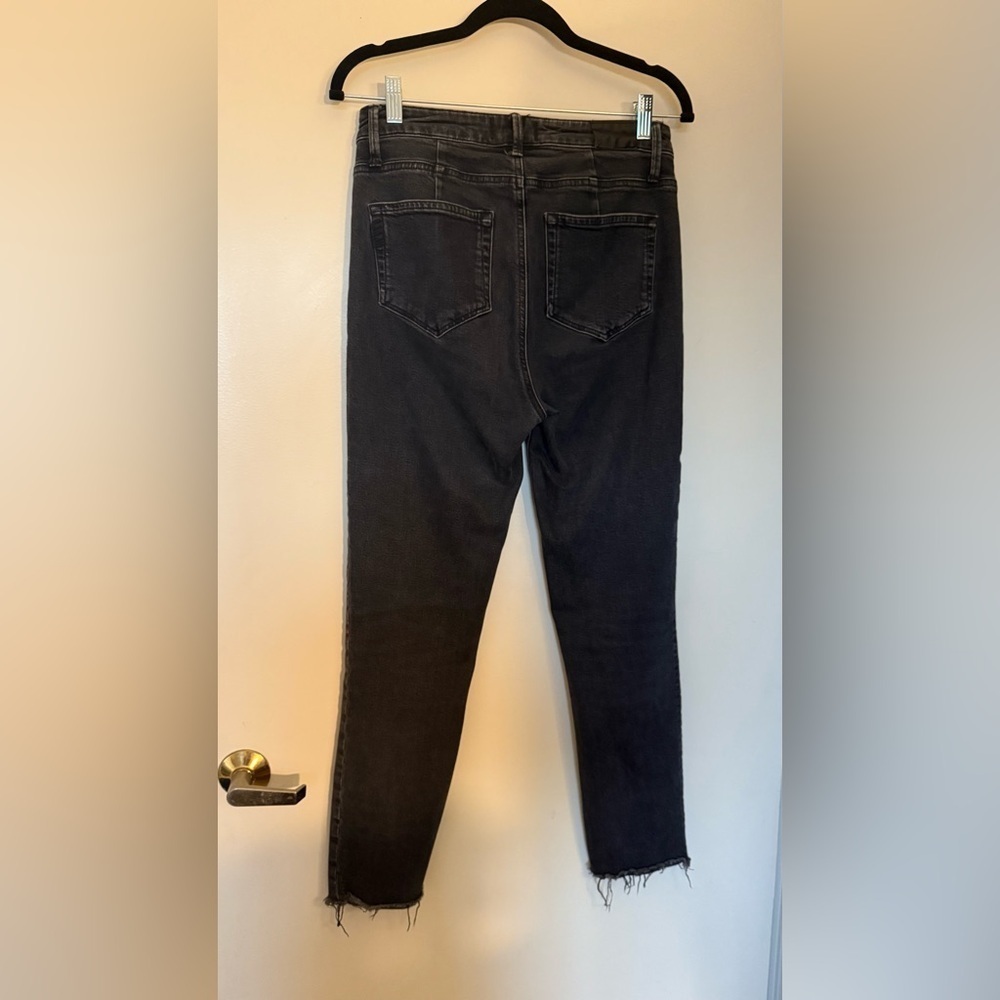 Paige Sarah Slim High Rise Jeans Raw Hem & Zippers in Virgo Black Size 28 - Picture 5 of 16
